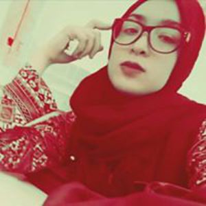 Eya G.