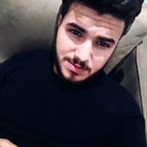 Hichem R.
